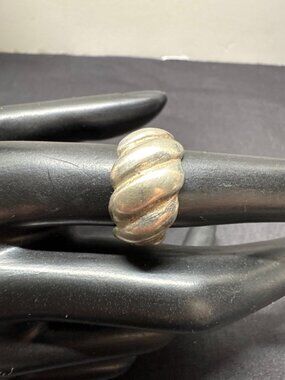 Vintage Twisted Wavey Dome Band Silver-Tone Ring Size 6 Rustic Finish Jewelry Lo